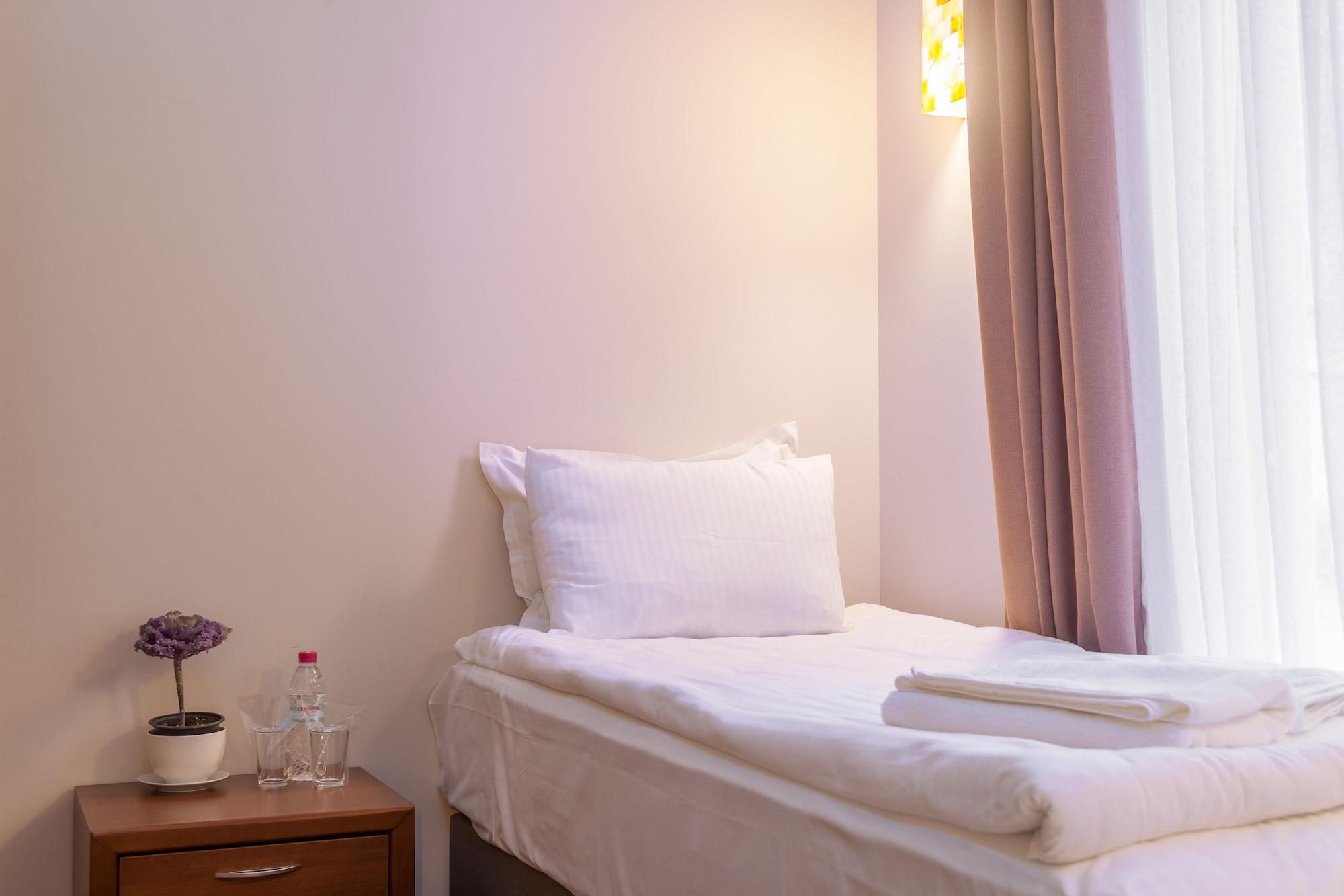Hugo Hotel Varna Exteriör bild