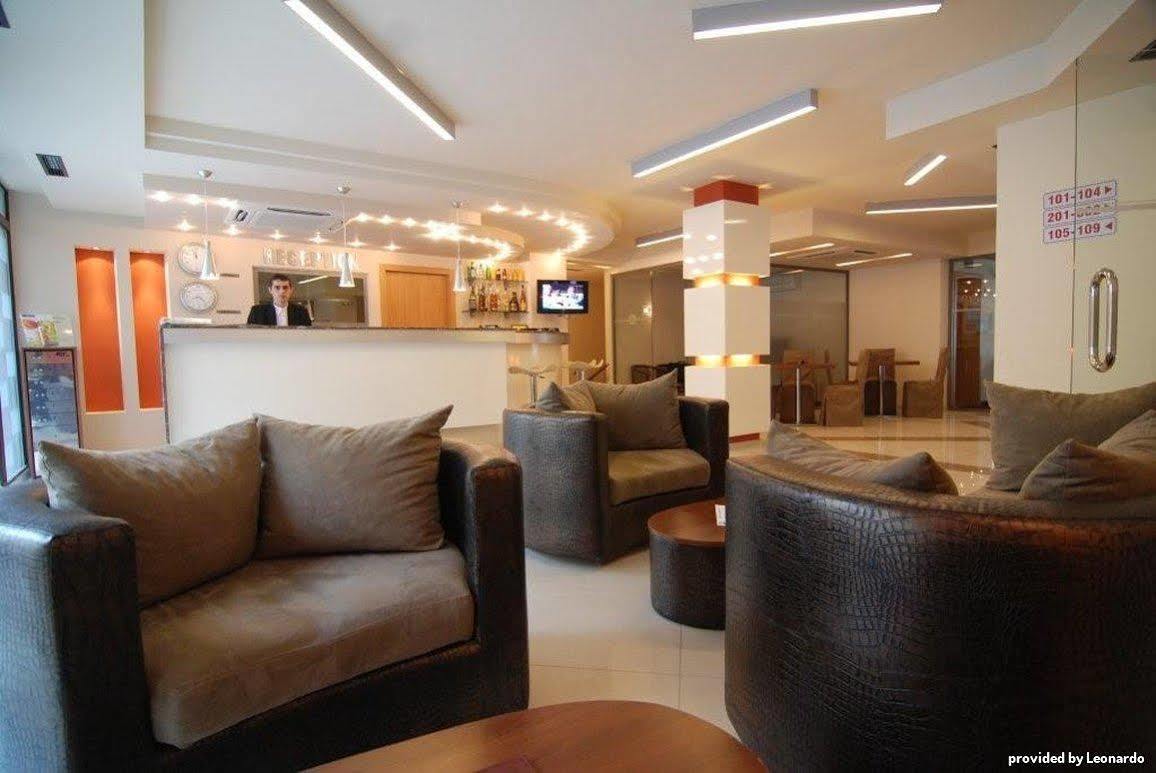 Hugo Hotel Varna Exteriör bild